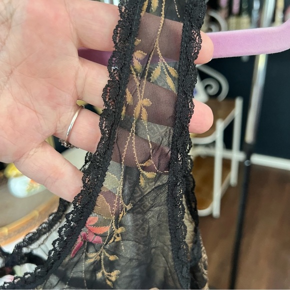 NWT Vintage Guess Silk Floral Dress Size 12 - Picture 9 of 10